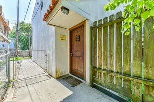 123 The Strand in Galveston, TX - Building Photo