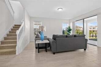 11145 Sound Shr Dr in Winter Garden, FL - Building Photo - Building Photo