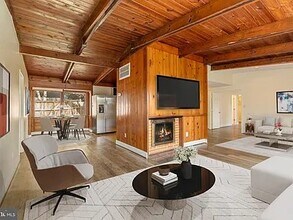 3026 Cedar Hill Rd in Falls Church, VA - Building Photo - Building Photo
