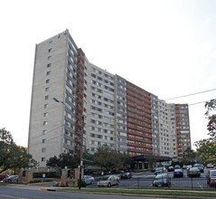 The Pavilion on the Park in Alexandria, VA - Building Photo - Building Photo