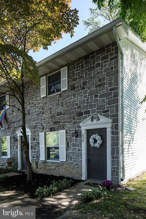 property at 938 Grantham Rd