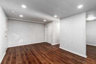 Alexander Arms Apartments in Drexel Hill, PA - Foto de edificio - Interior Photo