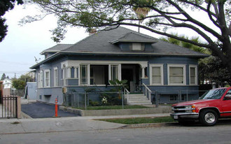 709-711 N Minter St in Santa Ana, CA - Building Photo