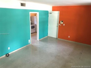 6767 Indian Creek Dr-Unit -1A in Miami Beach, FL - Building Photo - Building Photo