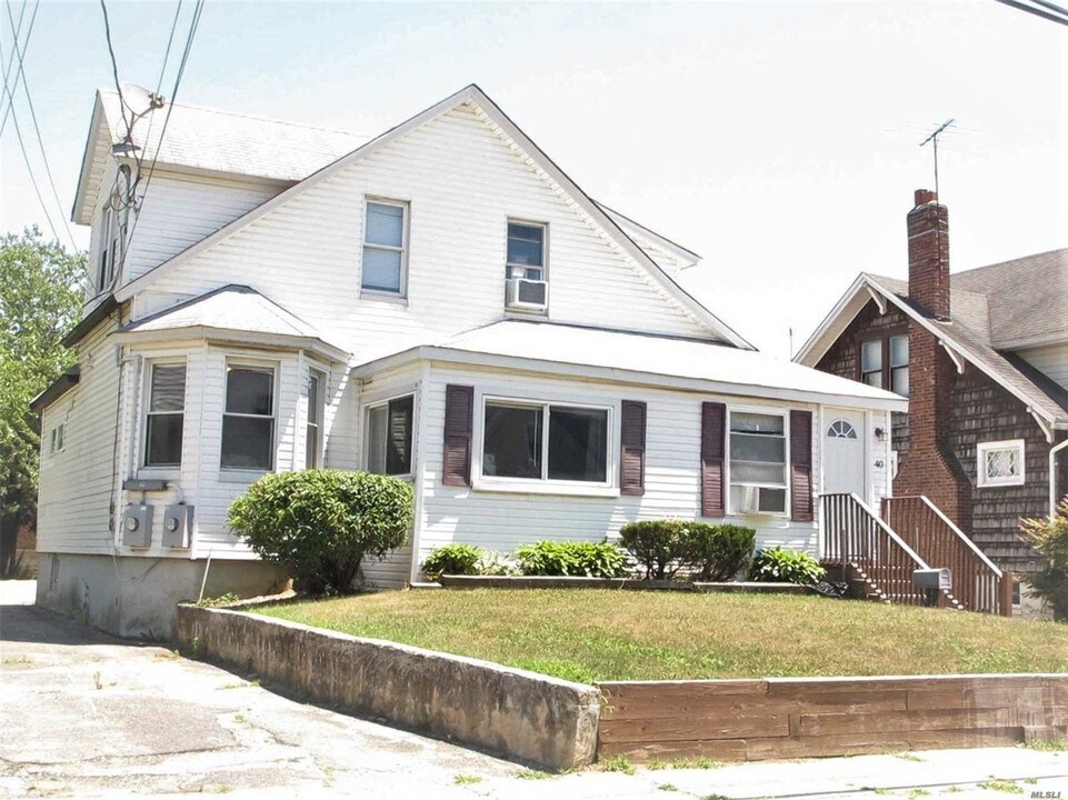 40 Morton Ave-Unit -2nd Fl in East Rockaway, NY - Foto de edificio