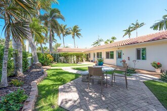 11 Tropical Dr, Unit 2 in Ocean Ridge, FL - Building Photo - Building Photo