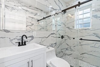 133 W 4TH St in Bayonne, NJ - Building Photo - Building Photo