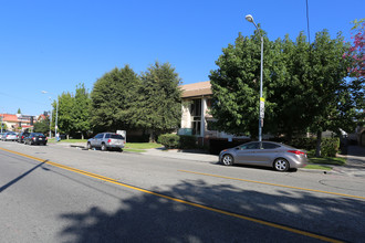 Wilson Apartments in Glendale, CA - Building Photo - Building Photo