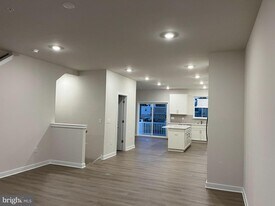 501 Titanium St in Phoenixville, PA - Building Photo