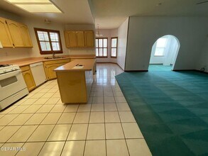 6851 Rock Canyon Dr in El Paso, TX - Building Photo - Building Photo