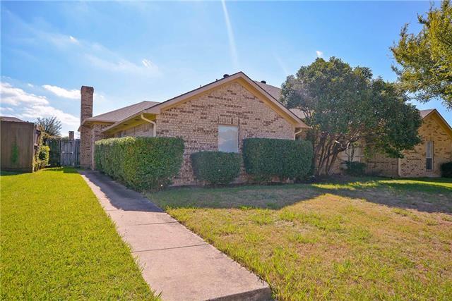 1104 Wimbledon Ln in Plano, TX - Foto de edificio