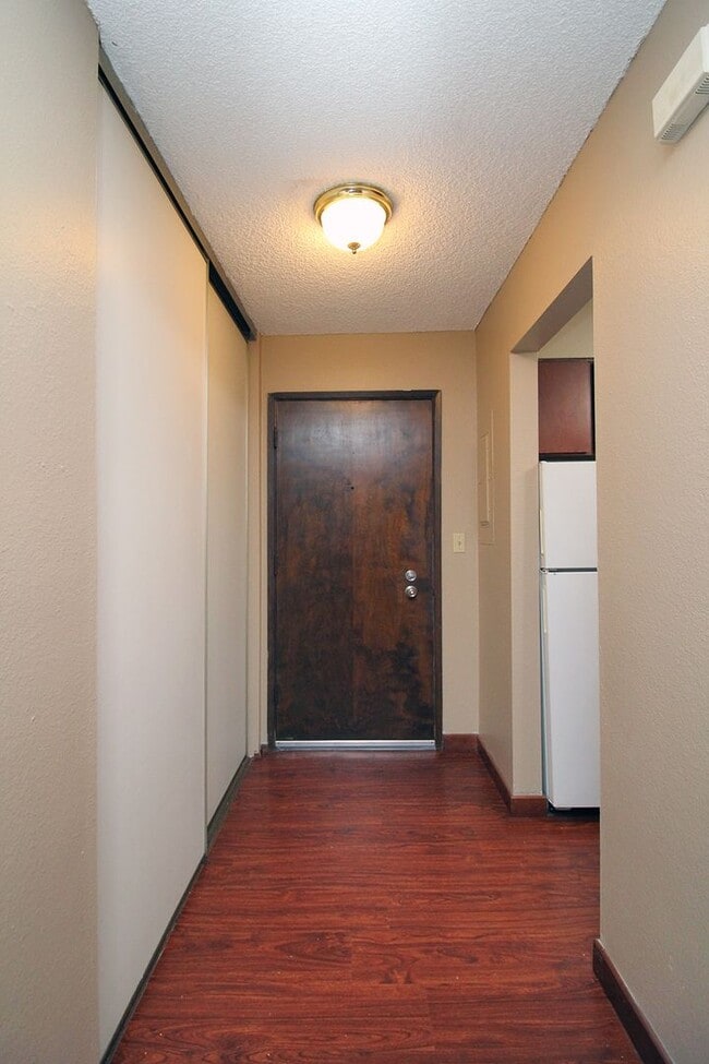 6755-6755 SW Terri Ct in Portland, OR - Building Photo - Building Photo