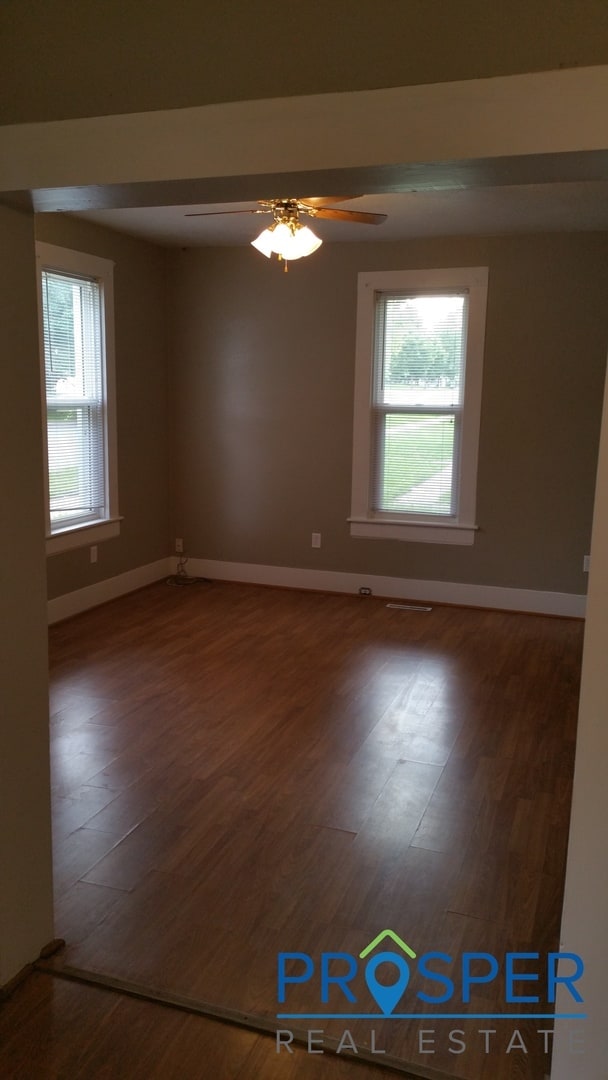 property at 827 Niagara St