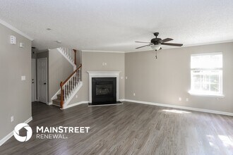 1325 Crestfield Ct in Charlotte, NC - Building Photo - Building Photo