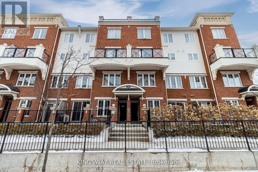 2480-2480 Post Rd in Oakville, ON - Building Photo