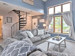 7 Pevero Dr in Vernon, NJ - Building Photo - Building Photo