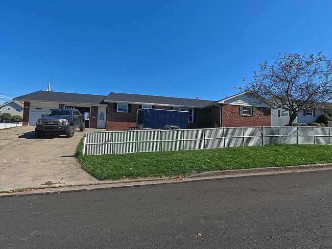 property at 423 Pattison St