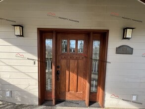 1815 Hillview Rd in Centralia, WA - Building Photo - Building Photo