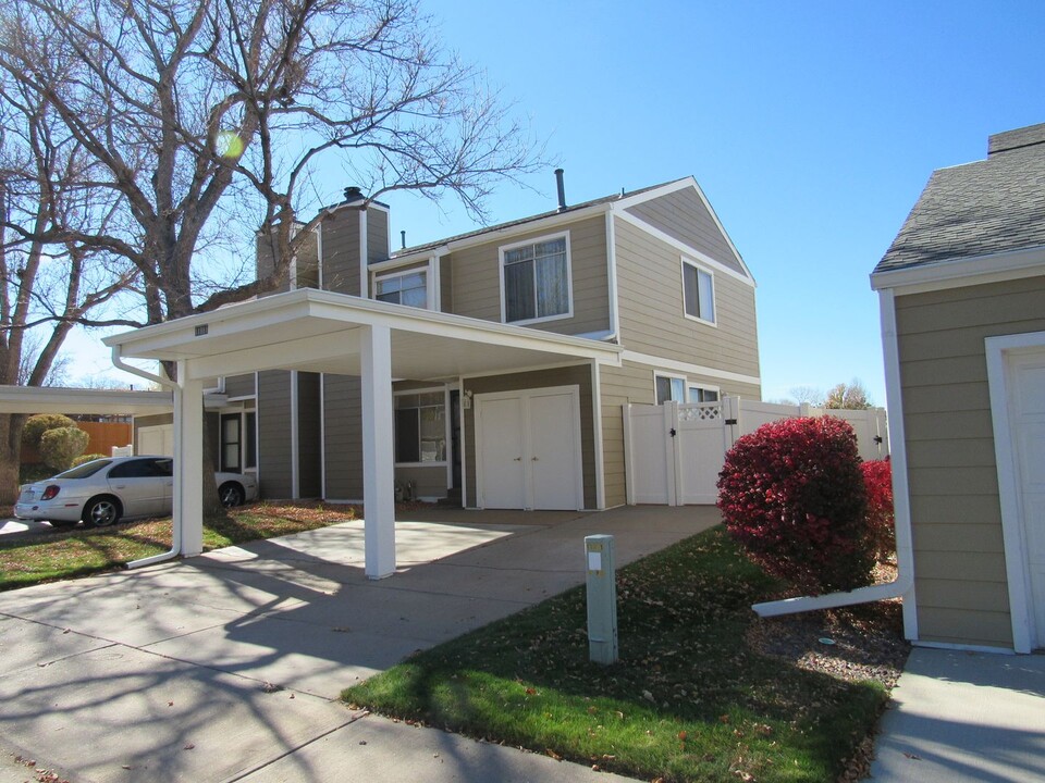 11881 Madison Pl in Thornton, CO - Building Photo