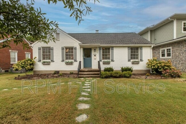 2602 Acklen Ave in Nashville, TN - Building Photo - Building Photo