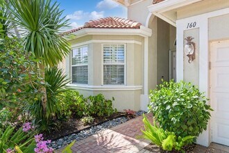 160 Palm Cir in Atlantis, FL - Building Photo - Building Photo