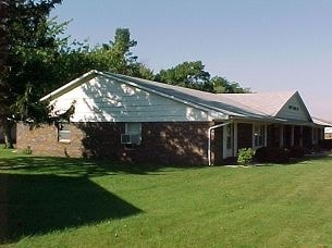 117-223 W 6th St in Kanawha, IA - Building Photo