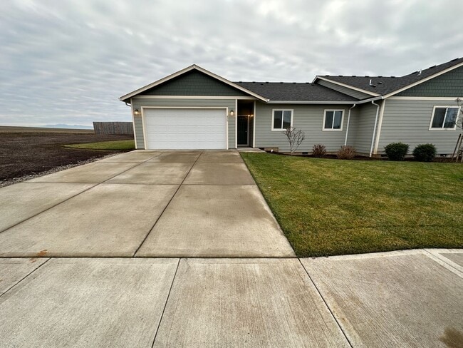 820 SE Pinto St in Sublimity, OR - Building Photo - Building Photo