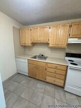 88 Gardner St, Unit 31 in Boston, MA - Building Photo - Building Photo