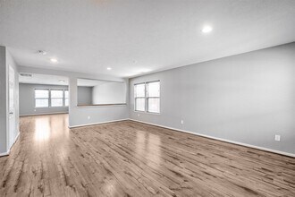 1107 Epworth Ct. in Conroe, TX - Foto de edificio - Building Photo