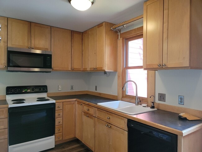 property at 1040 Smith Ln