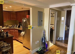 119 Beacon St, Unit 6 in Boston, MA - Building Photo - Building Photo