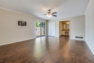 7434 Wellcrest Dr in Dallas, TX - Building Photo - Building Photo