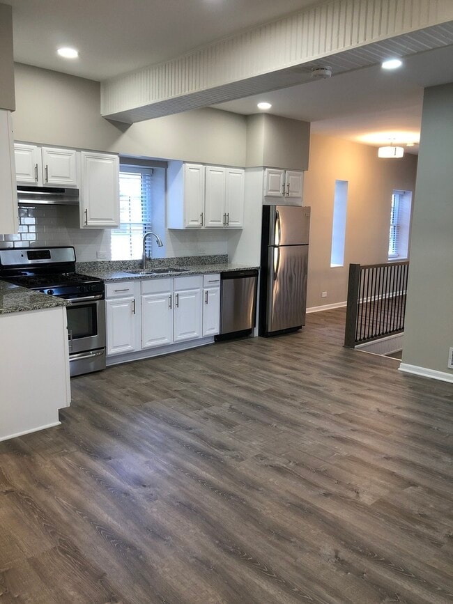 1426 W Walton St, Unit 1R in Chicago, IL - Building Photo - Building Photo