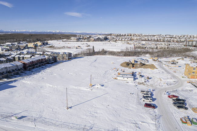 2231 81 St SW in Calgary, AB - Building Photo - Building Photo