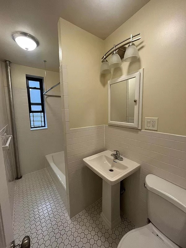 315 E 167th St in Bronx, NY - Building Photo - Building Photo