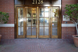 Connaught Place in Vancouver, BC - Building Photo - Building Photo