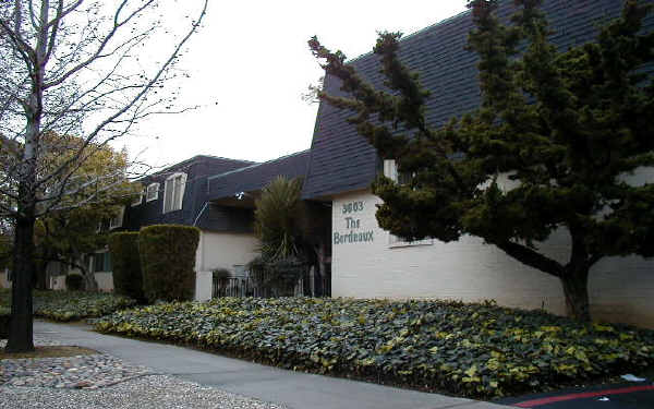 The Bardeaux in San Jose, CA - Foto de edificio - Building Photo