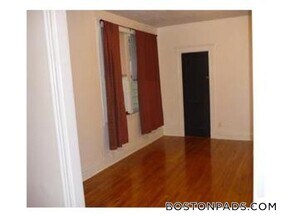 1450 Commonwealth Ave in Boston, MA - Building Photo - Building Photo