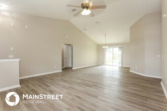 11480 Rolling River Blvd in Jacksonville, FL - Building Photo - Building Photo