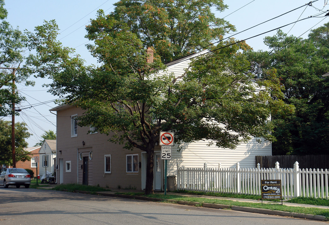 507 Weedon St in Fredericksburg, VA - Foto de edificio