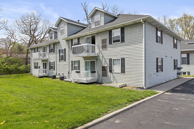 Rickett Road Apartments