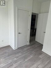 11 Yorkville Ave in Toronto, ON - Building Photo - Building Photo