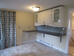 14 Veronica Ave in Salem, NH - Building Photo - Building Photo