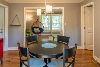 2156 Barbara Ln, Unit Single Family Home in Decatur, GA - Building Photo - Building Photo