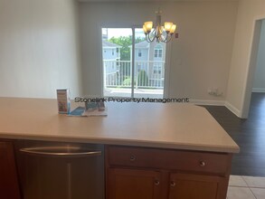 200 Roger Williams Ave in East Providence, RI - Building Photo - Building Photo
