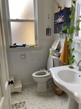 184 School St, Unit 1 in Boston, MA - Foto de edificio - Building Photo