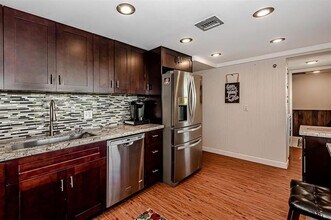 625 Oaks Dr in Pompano Beach, FL - Building Photo - Building Photo