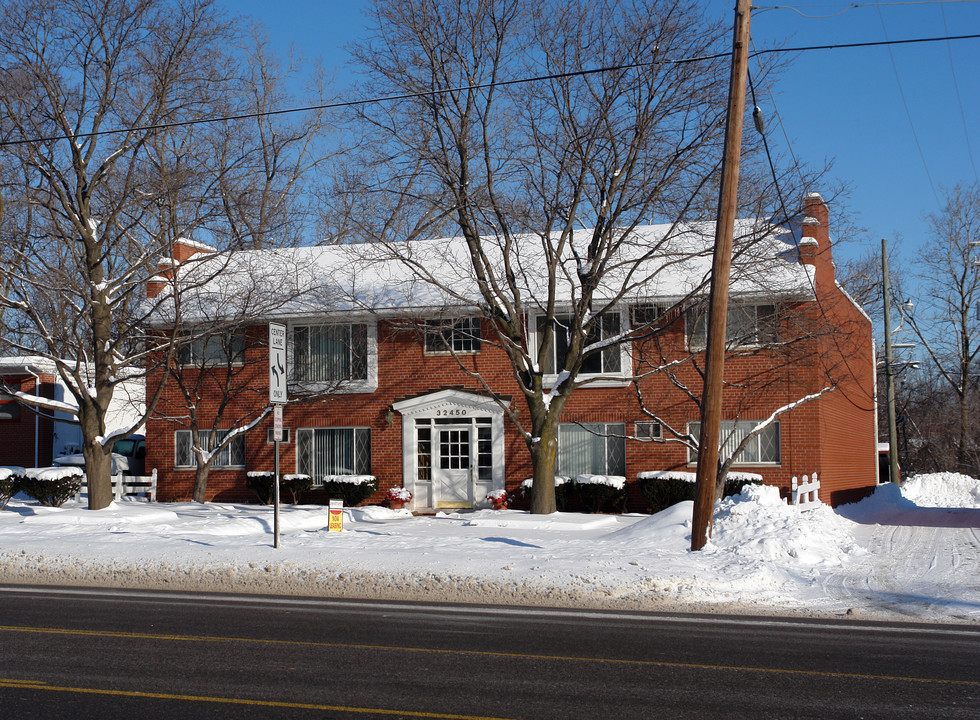 Park View Apartments in Farmington, MI - Building Photo