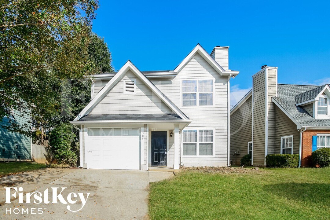 308 Summer Cove NW in Marietta, GA - Foto de edificio