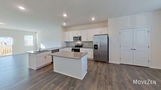 720 Lucky Clover Wy in Fuquay Varina, NC - Building Photo - Building Photo